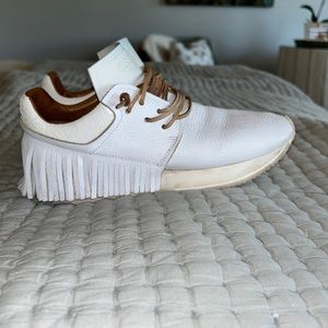 ESSEutESSE white fringe sneakers